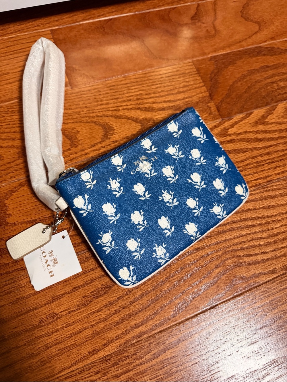 Coach Badlands Floral Small Wristlet (Style #F53152)